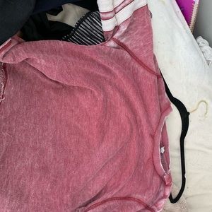 Cropped maroon medium sweater